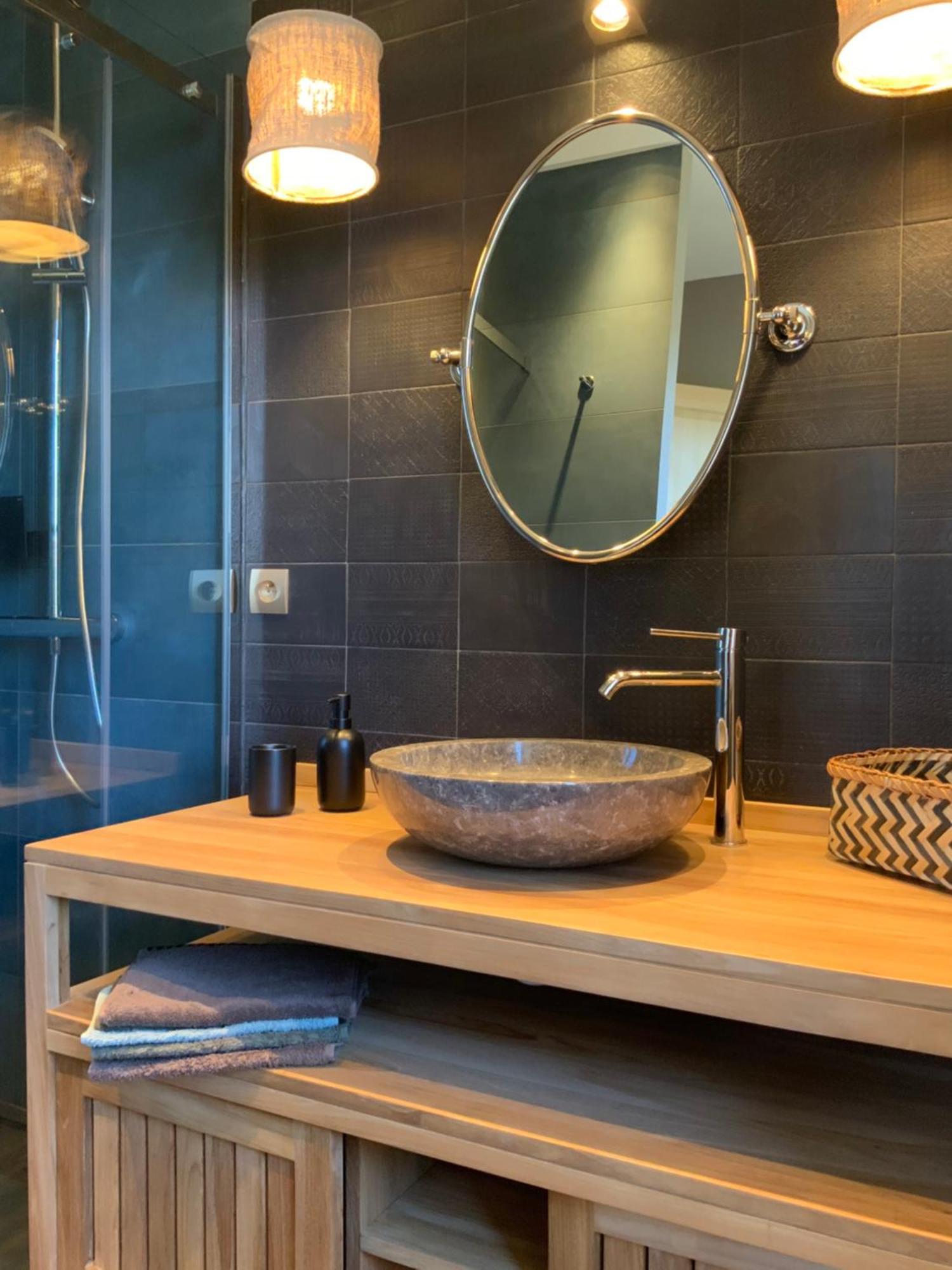 Bed and Breakfast La Bastide Des Grands Chenes Lambesc Zimmer foto